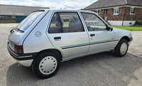 205 Sacré Numéro de 1995