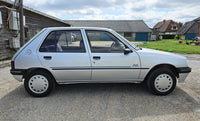 205 Sacré Numéro de 1995
