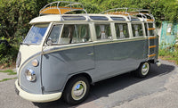 Combi Volkswagen T1 modifié en Samba 23 fenêtres de 1967