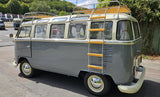 Combi Volkswagen T1 modifié en Samba 23 fenêtres de 1967