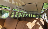 Combi Volkswagen T1 modifié en Samba 23 fenêtres de 1975